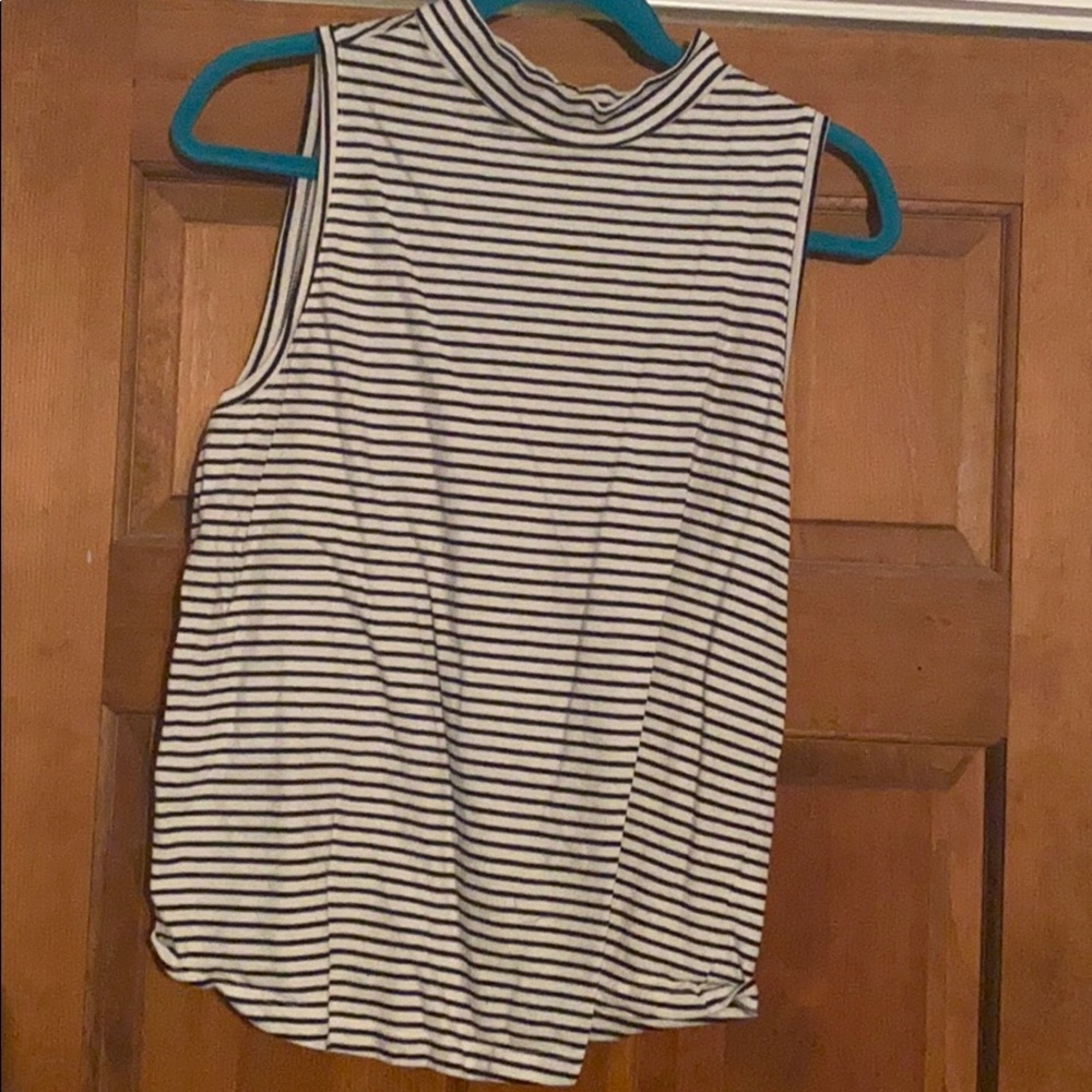 Women’s shirt